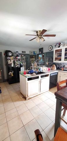 1020 Russell Rd, Westfield, MA 01085