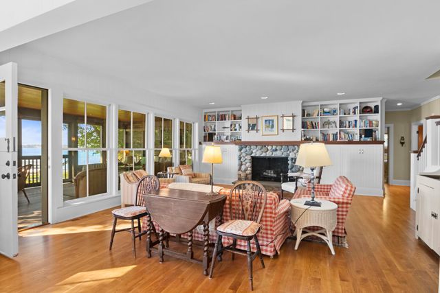 12908 Fairlane Drive, Rapid City, MI 49676