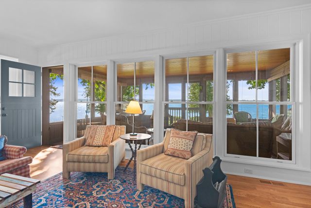 12908 Fairlane Drive, Rapid City, MI 49676