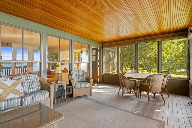 12908 Fairlane Drive, Rapid City, MI 49676