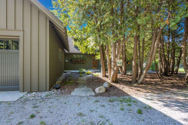 12908 Fairlane Drive, Rapid City, MI 49676