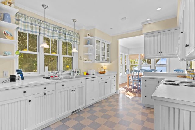 12908 Fairlane Drive, Rapid City, MI 49676