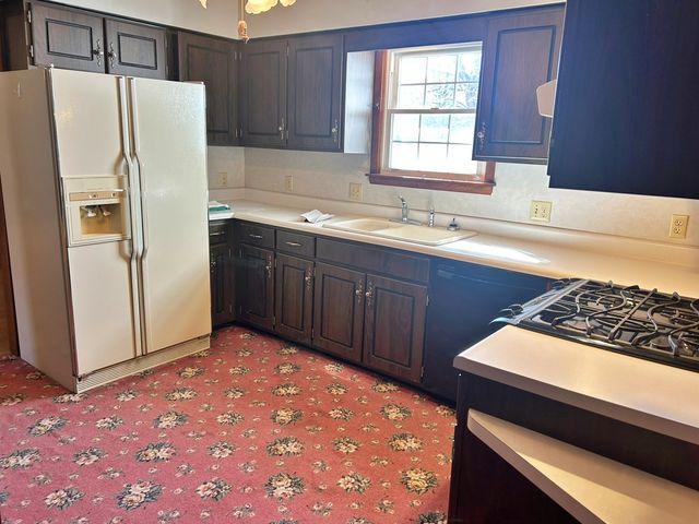 120 Southwest Drive, Harrisburg, IL 62946