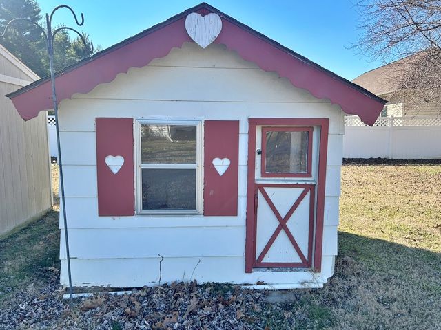 120 Southwest Drive, Harrisburg, IL 62946