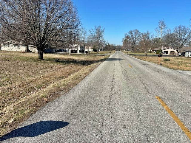 120 Southwest Drive, Harrisburg, IL 62946