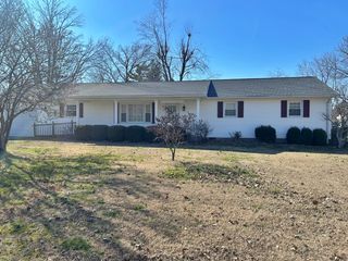 120 Southwest Drive, Harrisburg, IL 62946