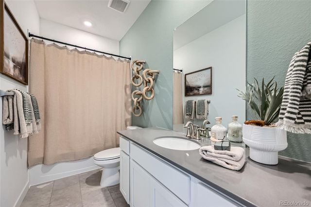 3002 Ironton Drive, Loveland, CO 80538