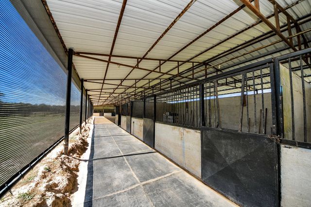 16076 Highway 105, Cleveland, TX 77327