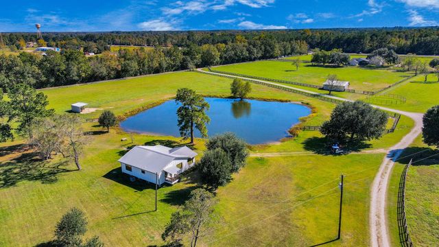 16076 Highway 105, Cleveland, TX 77327