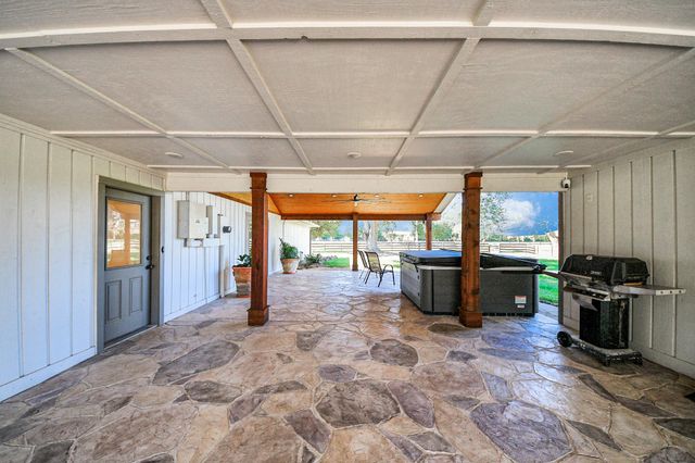 16076 Highway 105, Cleveland, TX 77327