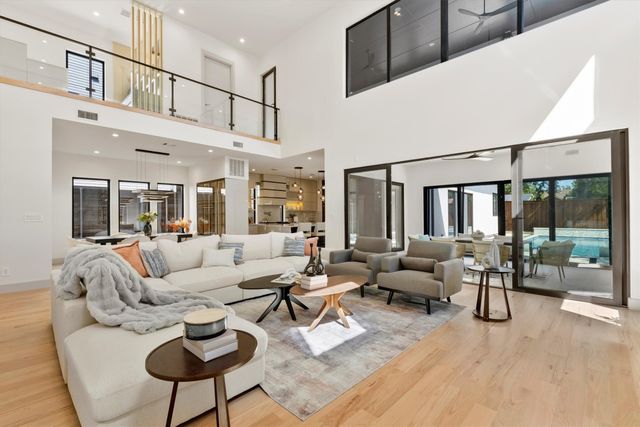 7718 Roper Street, Dallas, TX 75209