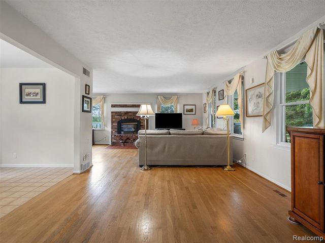 2273 Delano Road, Oxford, MI 48371
