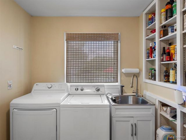 2273 Delano Road, Oxford, MI 48371