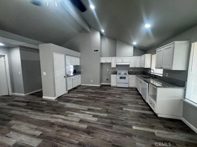 7117 N Antioch, Fresno, CA 93722