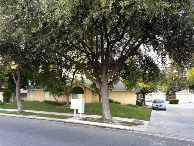 7117 N Antioch, Fresno, CA 93722