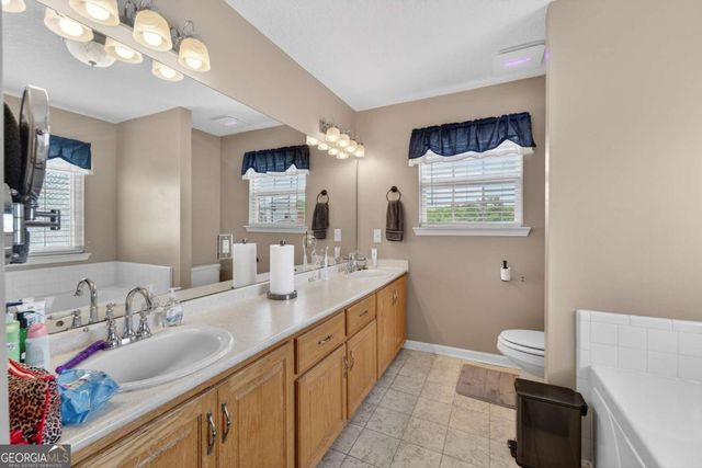 142 Lloyd Drive, Jesup, GA 31545