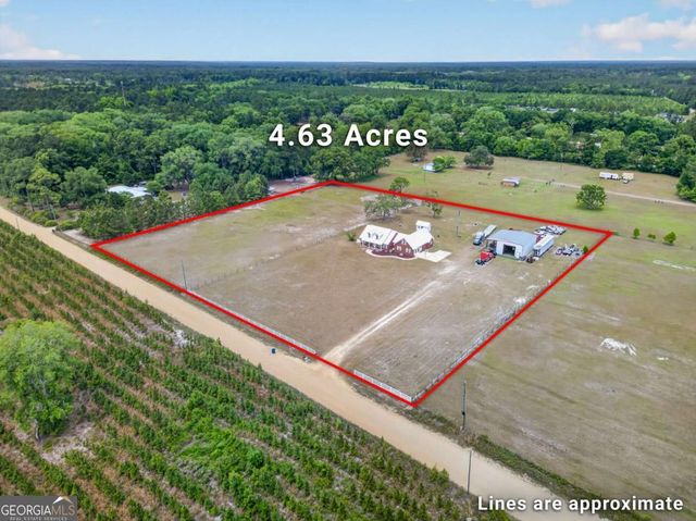 142 Lloyd Drive, Jesup, GA 31545