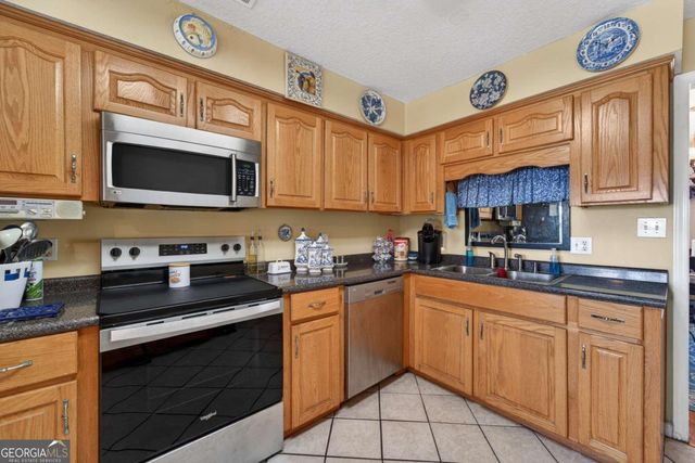 142 Lloyd Drive, Jesup, GA 31545