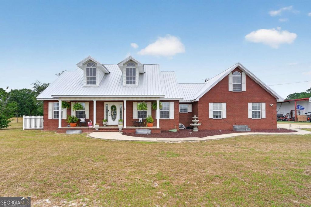 142 Lloyd Drive, Jesup, GA 31545