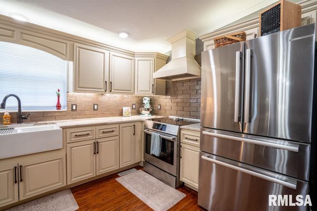 12451 Dahmer Way, Carterville, IL 62918