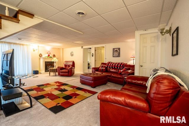 12451 Dahmer Way, Carterville, IL 62918