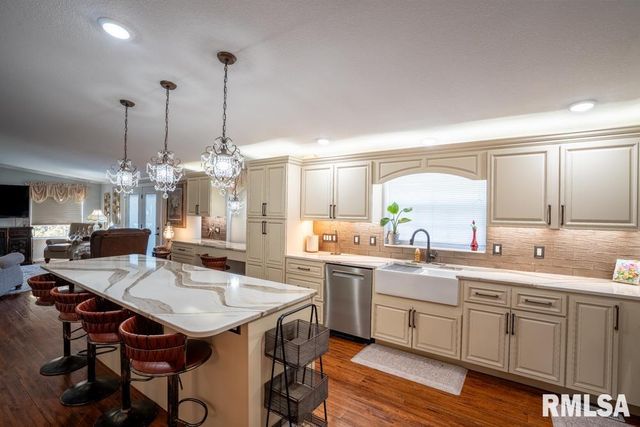 12451 Dahmer Way, Carterville, IL 62918