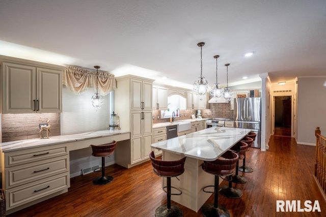 12451 Dahmer Way, Carterville, IL 62918