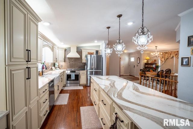 12451 Dahmer Way, Carterville, IL 62918