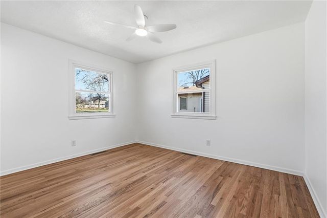 4400 E 137th Street, Grandview, MO 64030