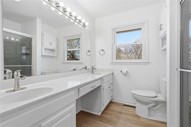 4400 E 137th Street, Grandview, MO 64030