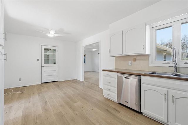 4400 E 137th Street, Grandview, MO 64030