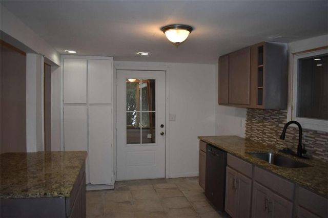 3560 McKenzie Drive, Macon, GA 31204