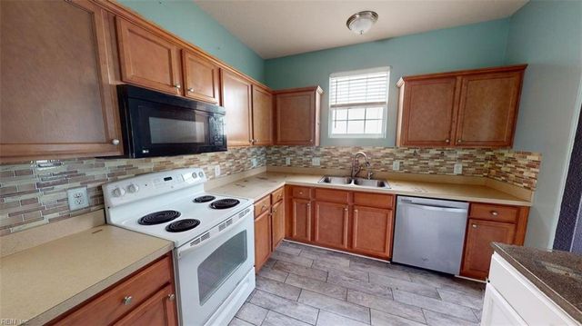 722 Kilby AVE, Suffolk, VA 23434
