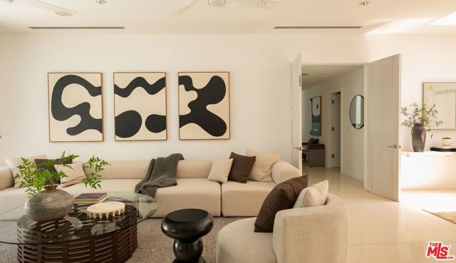 9229 Robin Drive, West Hollywood, CA 90069
