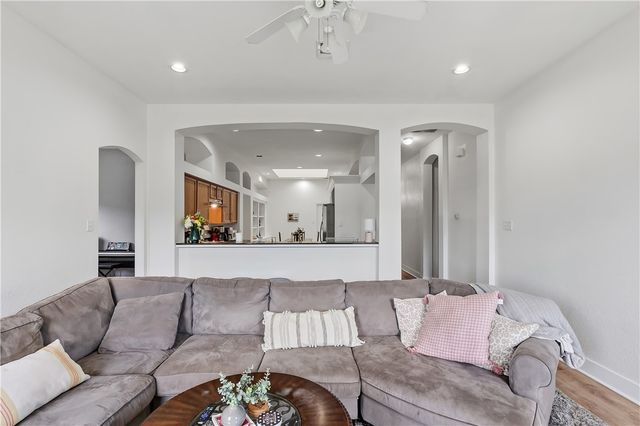 1023 Fallbrook Loop, College Station, TX 77845