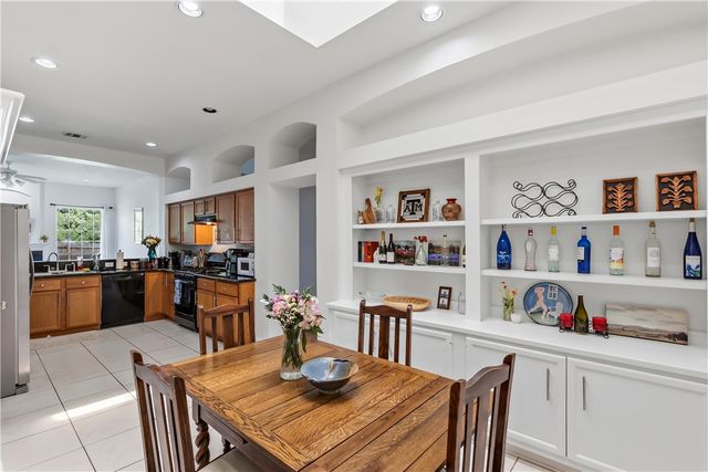 1023 Fallbrook Loop, College Station, TX 77845