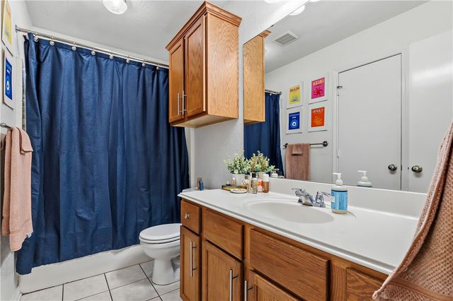 1023 Fallbrook Loop, College Station, TX 77845