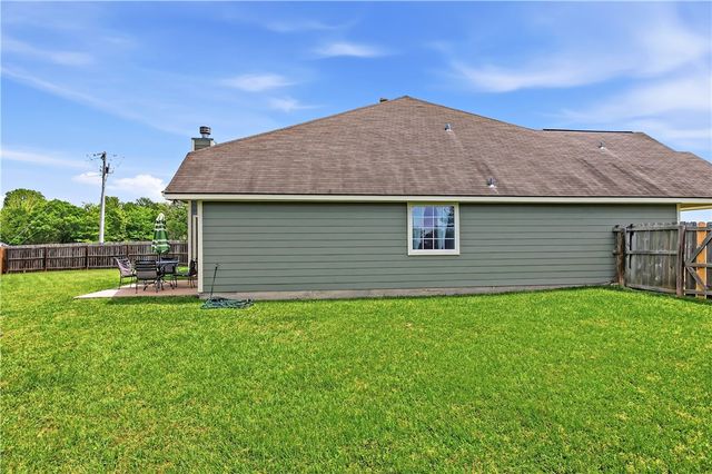 1023 Fallbrook Loop, College Station, TX 77845