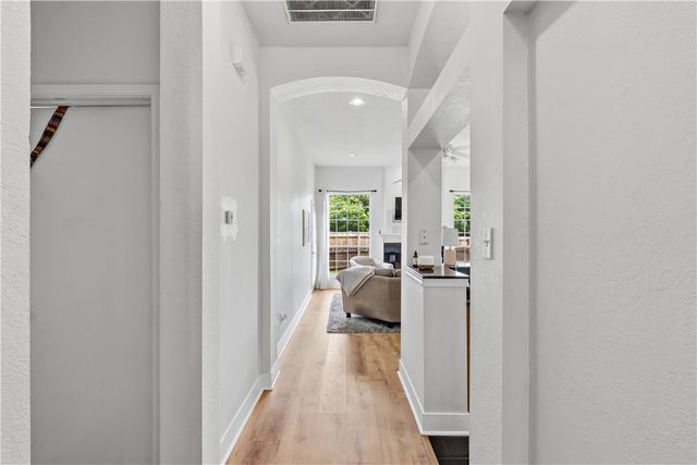 1023 Fallbrook Loop, College Station, TX 77845