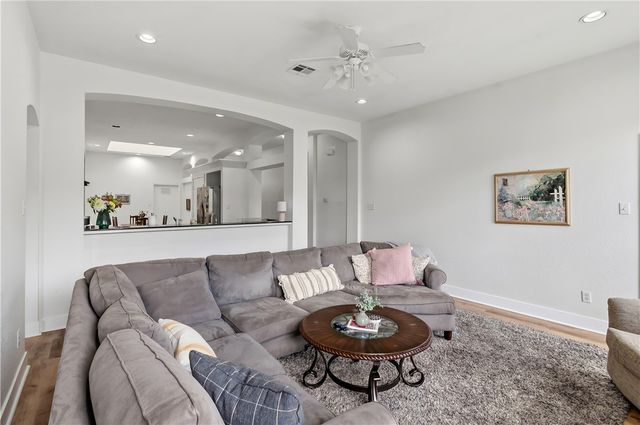 1023 Fallbrook Loop, College Station, TX 77845