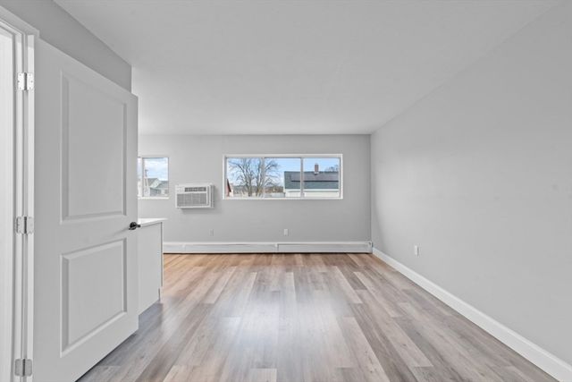 181 School St 3, Waltham, MA 02451