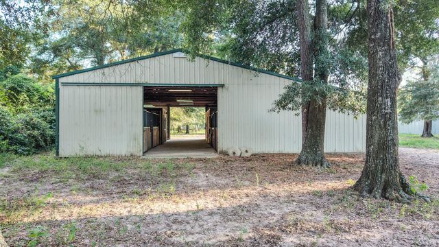 26925 E River Road, Splendora, TX 77372
