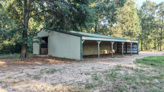 26925 E River Road, Splendora, TX 77372