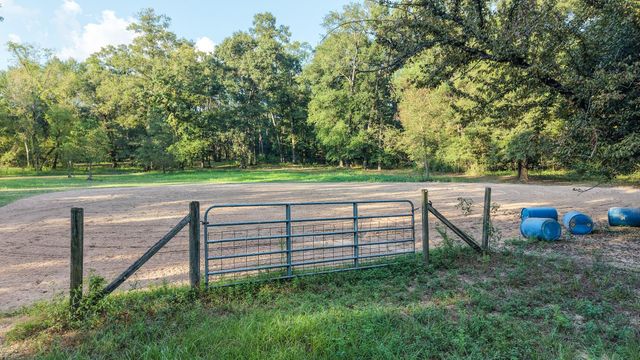 26925 E River Road, Splendora, TX 77372