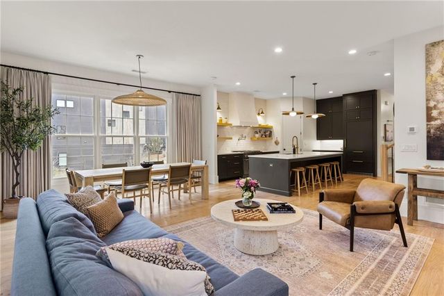 1138 Mado Loop, Chattahoochee Hills, GA 30268