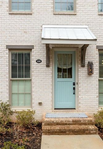 1138 Mado Loop, Chattahoochee Hills, GA 30268