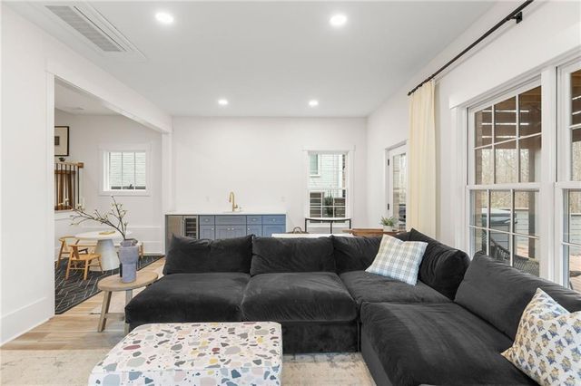 1138 Mado Loop, Chattahoochee Hills, GA 30268