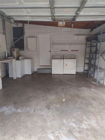 320 S 4TH STREET, Leesburg, FL 34748