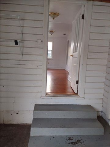 320 S 4TH STREET, Leesburg, FL 34748