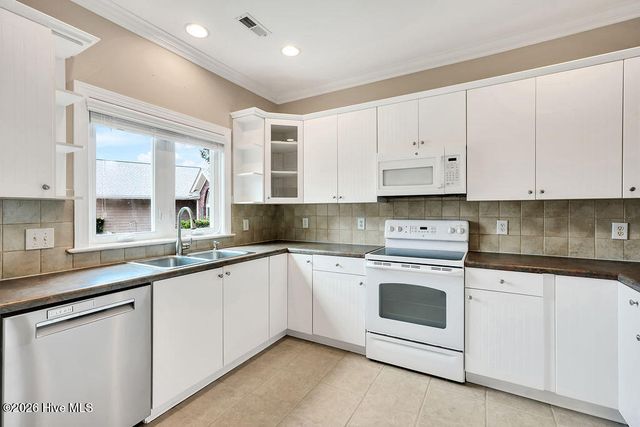 4435 Willow Moss Way, Southport, NC 28461